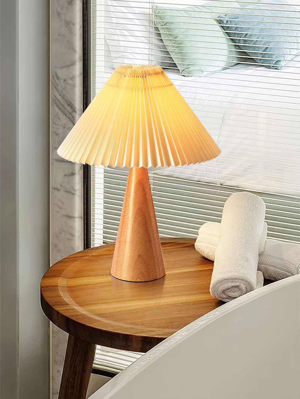 Couture Pleated Table Lamp | Ormexis
