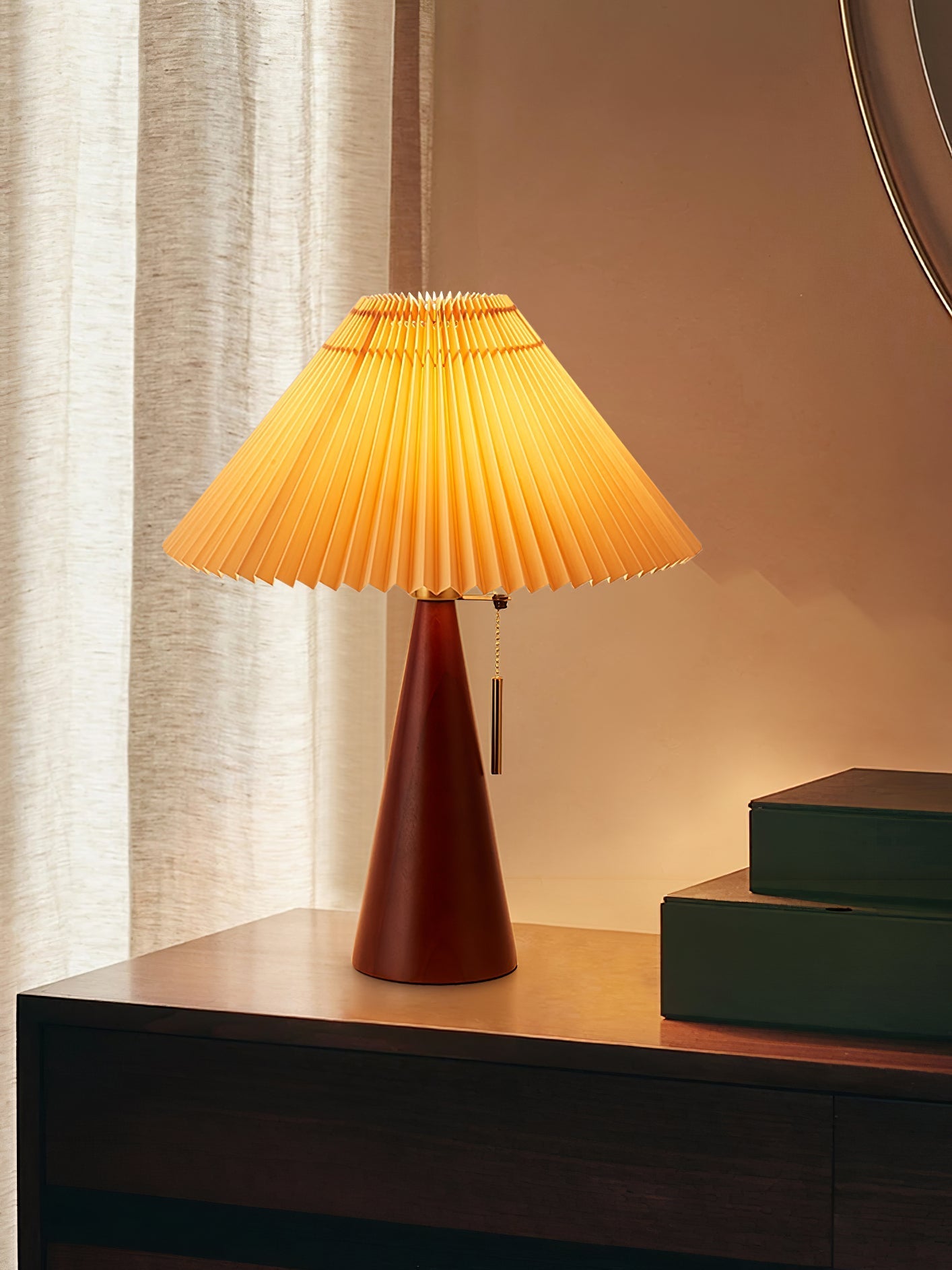 Couture Pleated Table Lamp | Ormexis