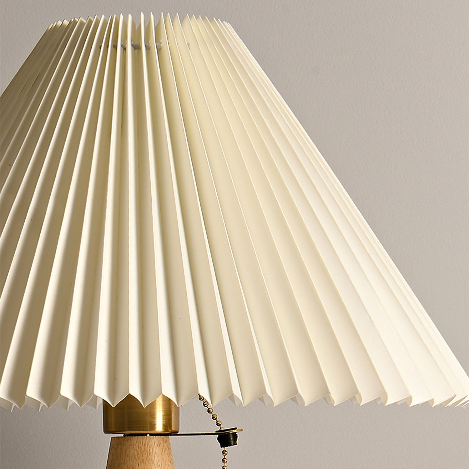 Couture Pleated Table Lamp | Ormexis