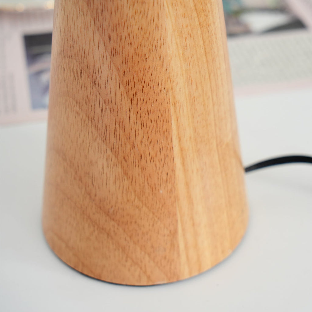 Couture Pleated Table Lamp | Ormexis