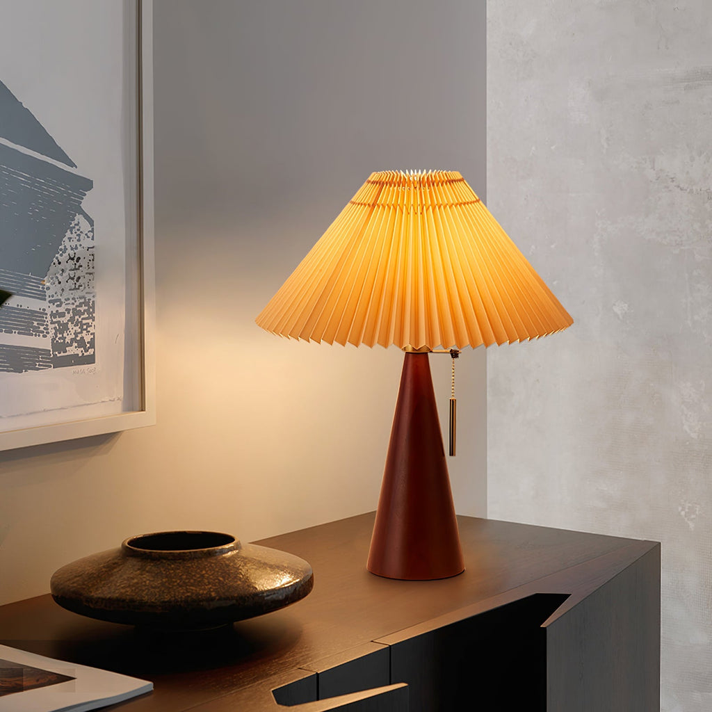 Couture Pleated Table Lamp | Ormexis