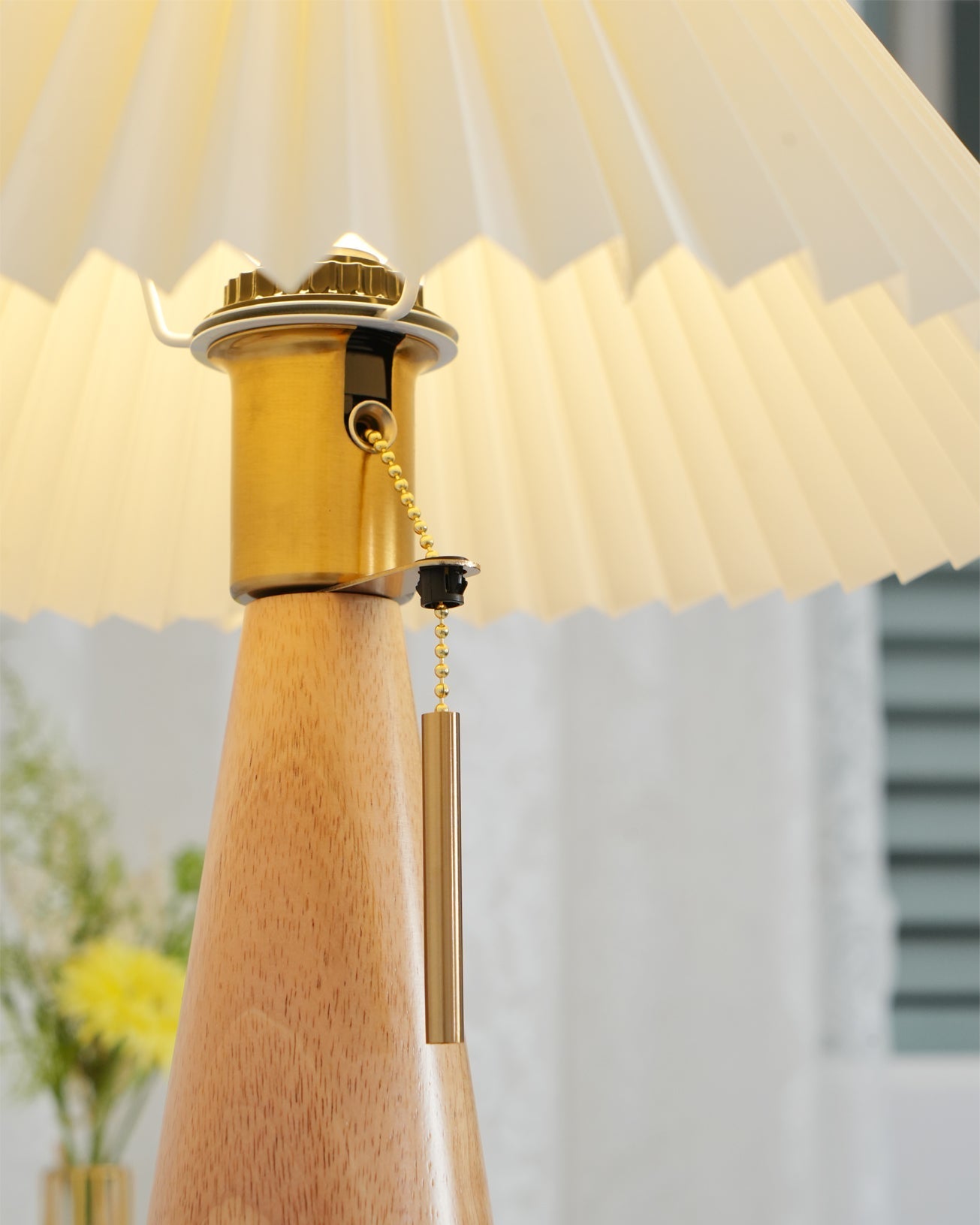 Couture Pleated Table Lamp | Ormexis