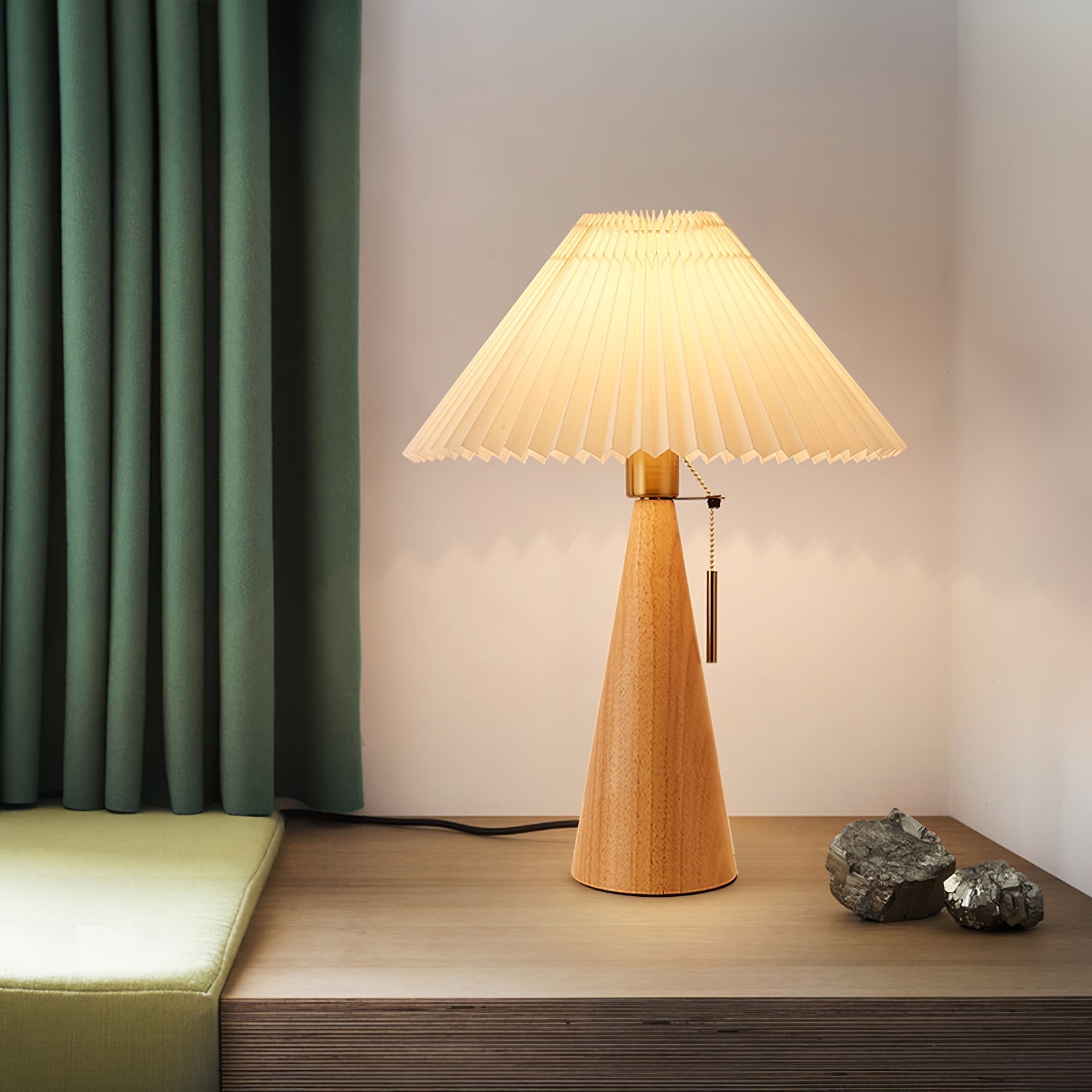 Couture Pleated Table Lamp | Ormexis