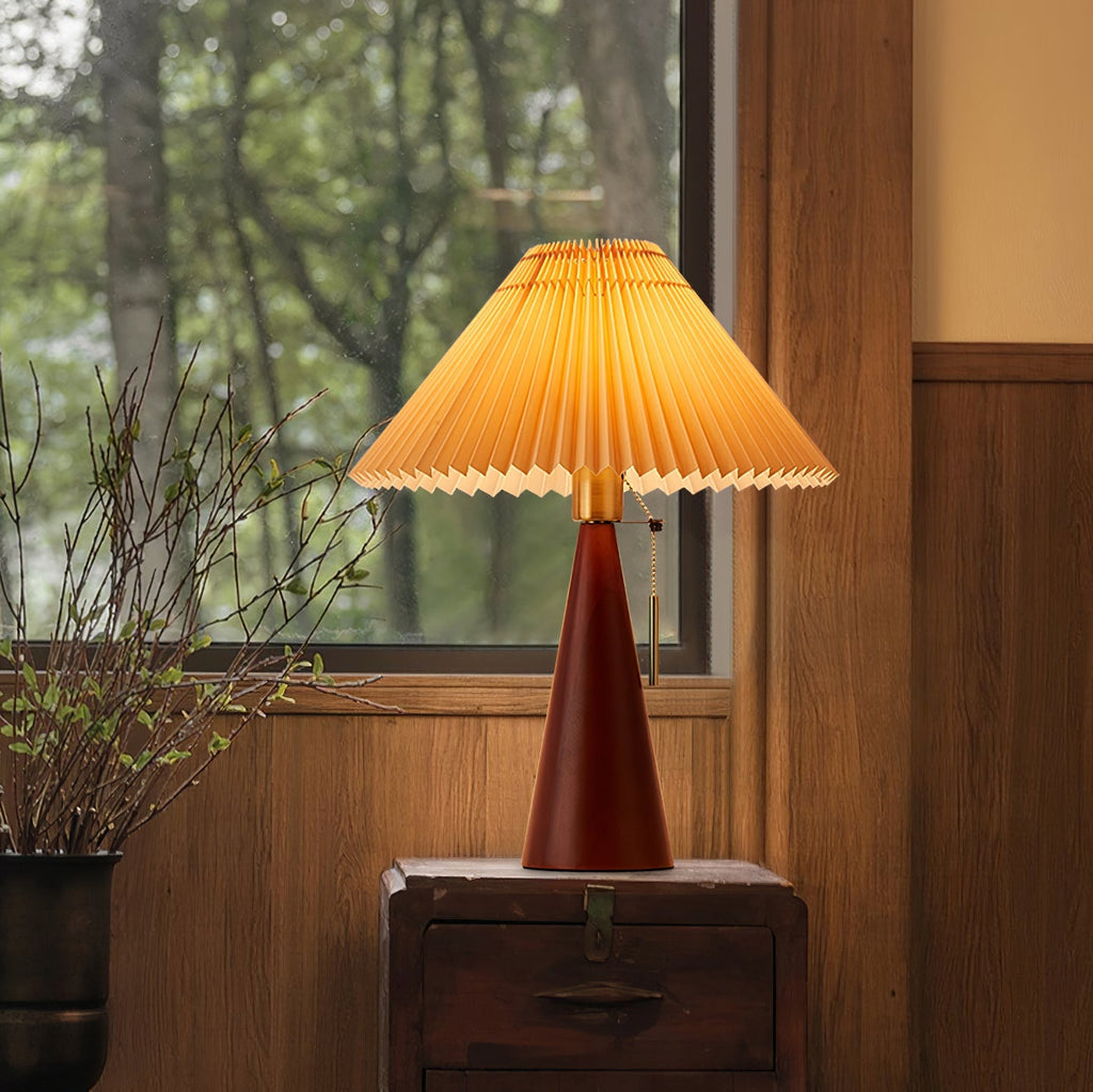 Couture Pleated Table Lamp | Ormexis