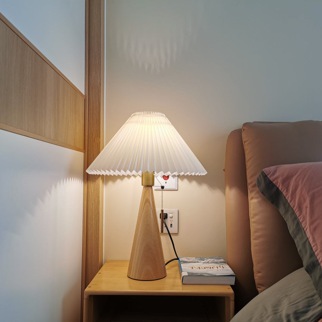 Couture Pleated Table Lamp | Ormexis