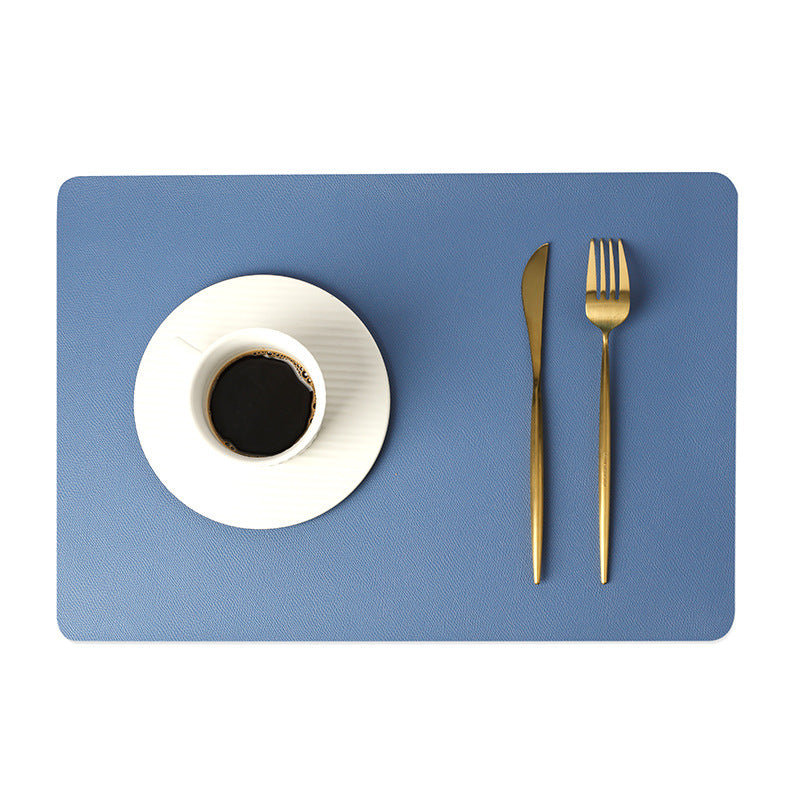 Elegante Platzsets mit PU-Leder-Finish, wasserdicht und rutschfester Unterseite zum Schutz des Tisches