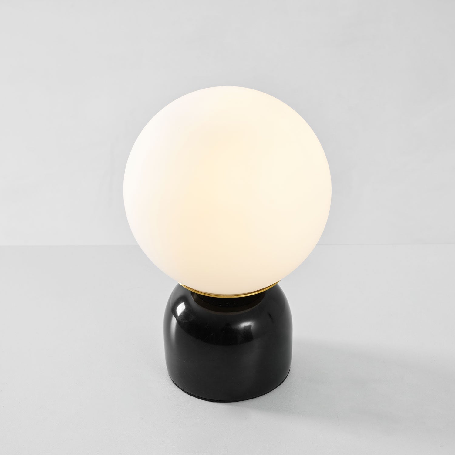 Cya-Marmortischlampe | Ormexis