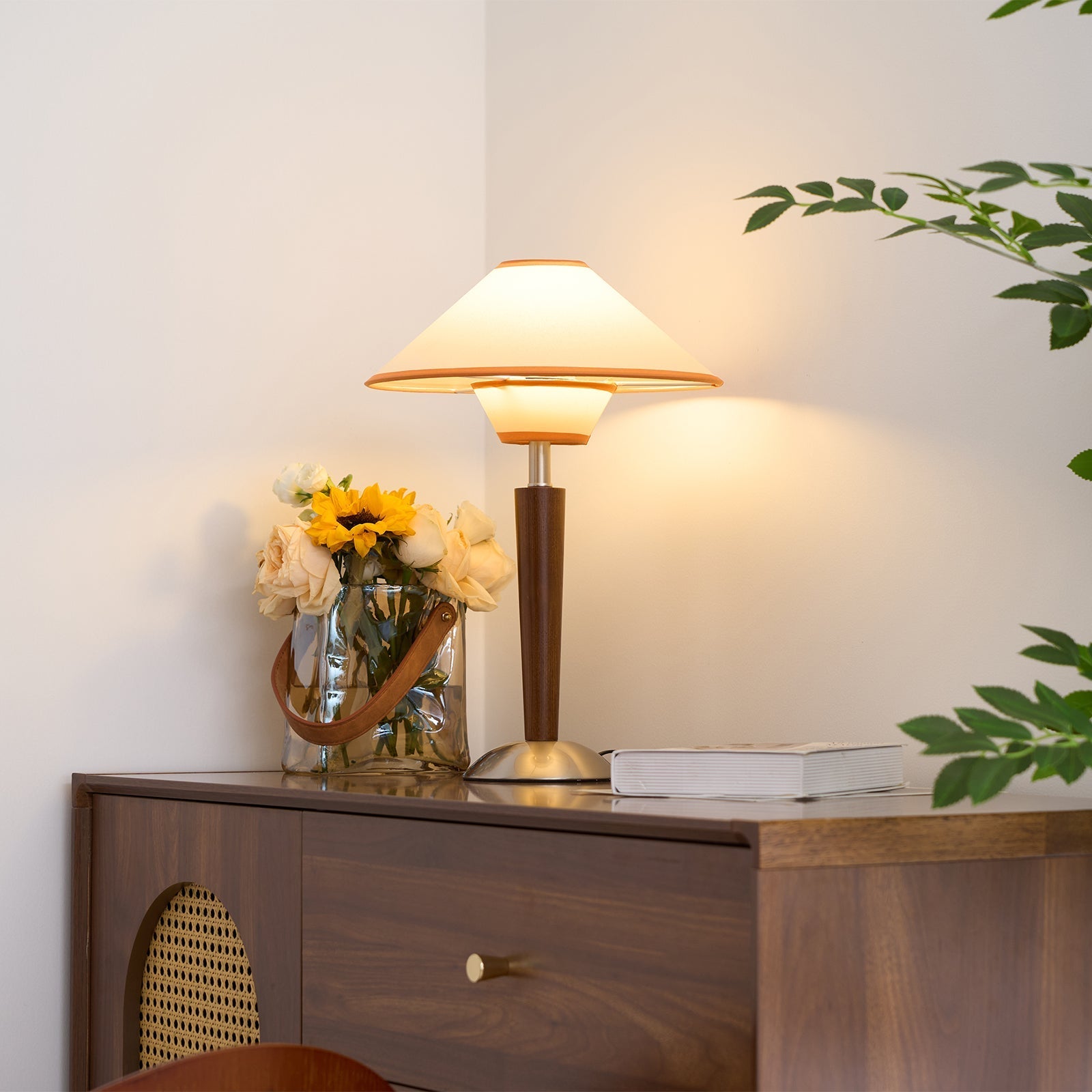 Alderwood-Leinenschirm-Tischlampe | Ormexis