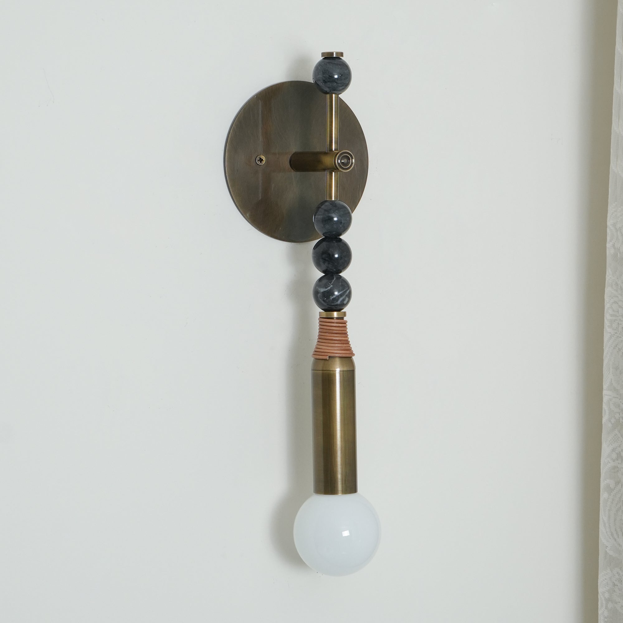 Virelle Beaded Wall Sconce | Ormexis