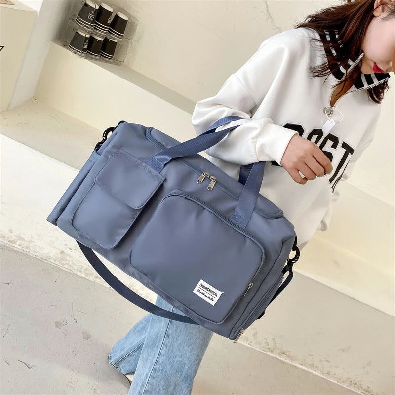All Purpose Duffle Bag With Waterproof Design And Multiple Pockets For Travel - Ormexis