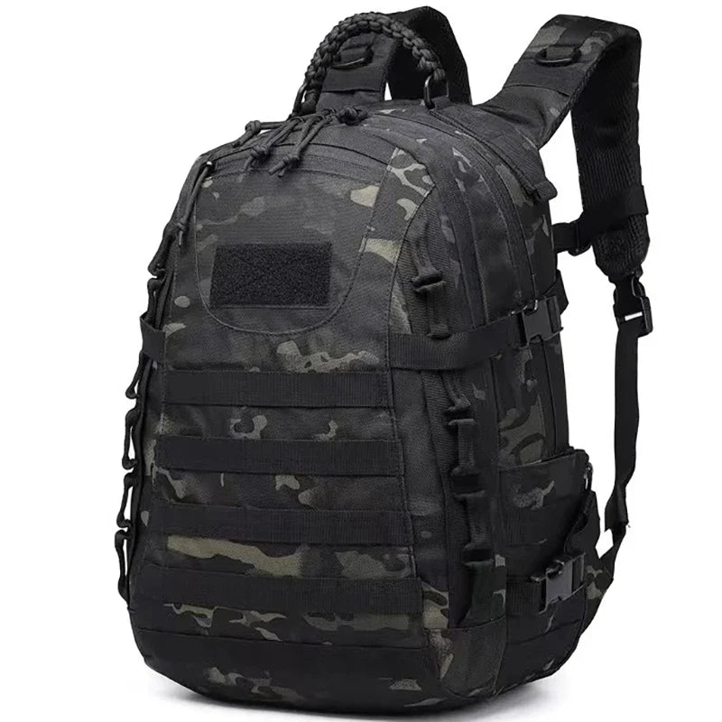 TrekNexus 35L taktisk rygsæk med MOLLE-system og vandtæt design