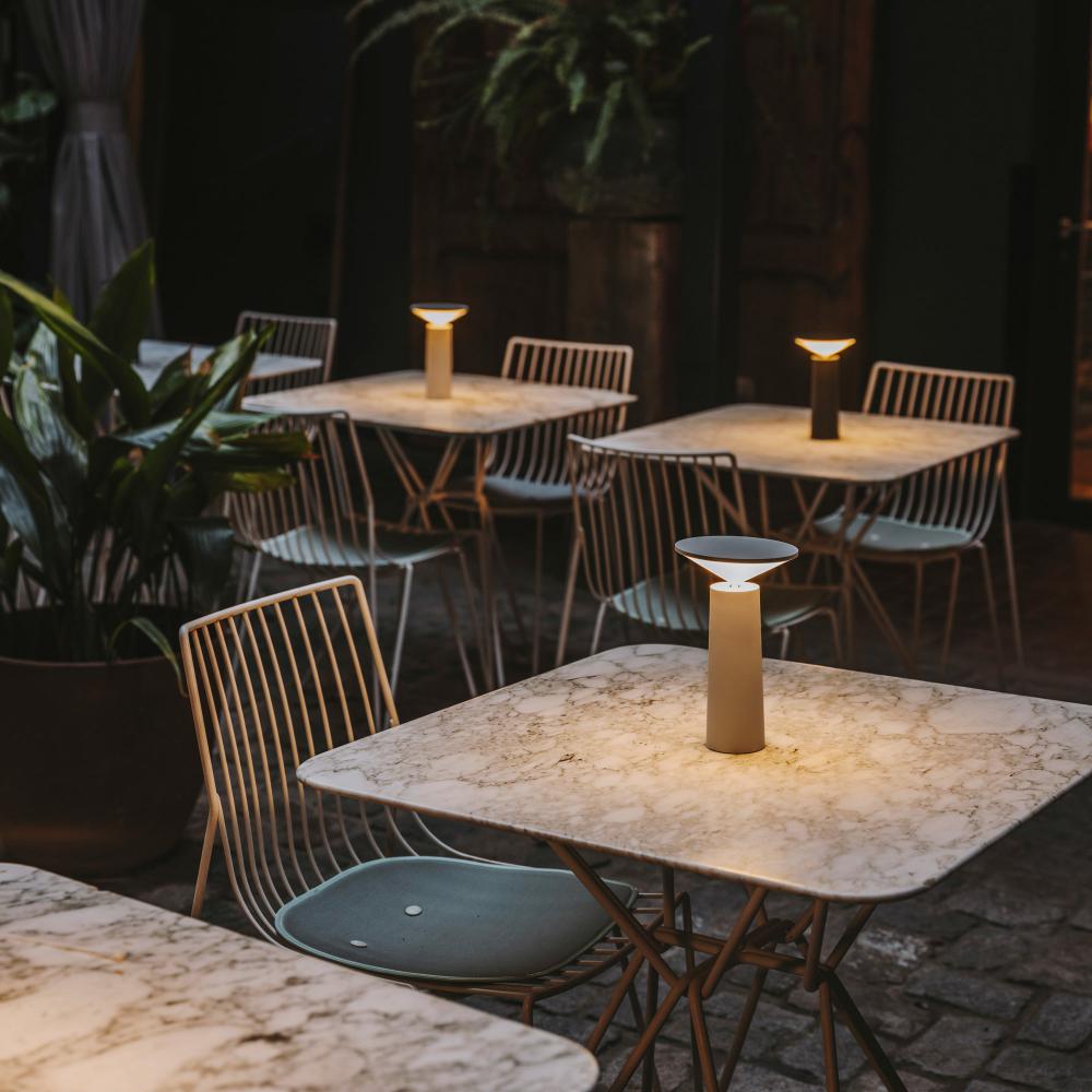 Vanta Cone Table Lamp | Ormexis