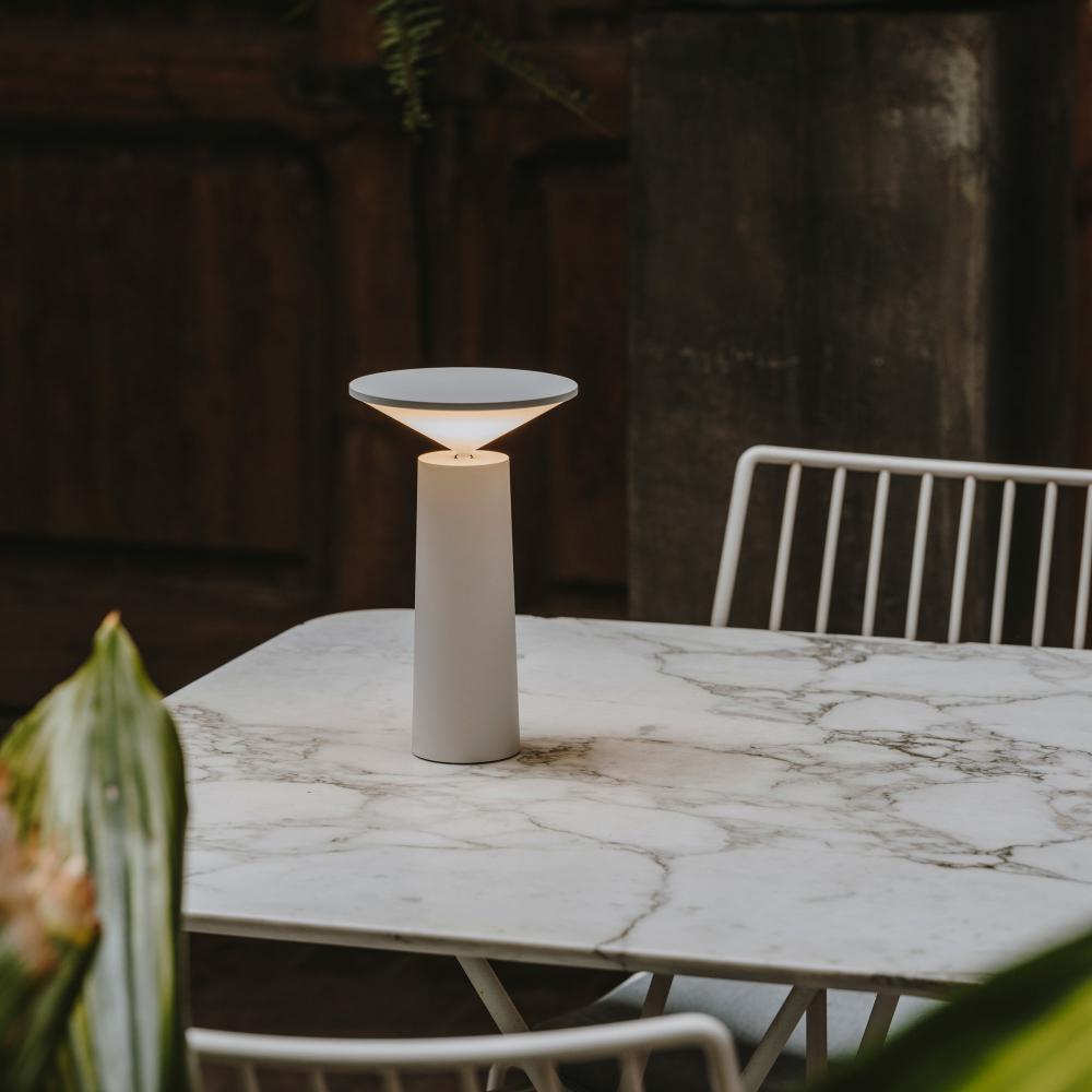 Vanta Cone Table Lamp | Ormexis