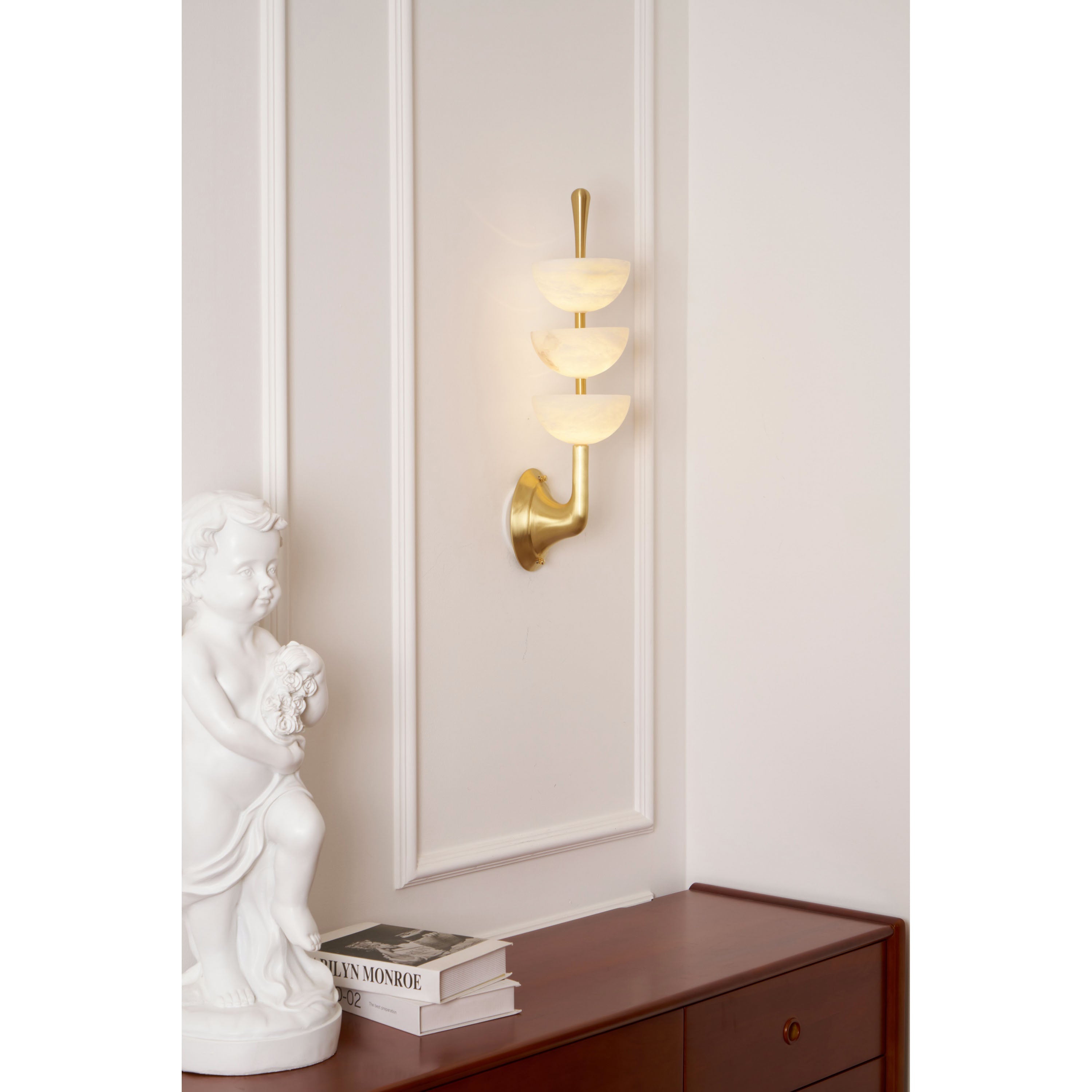 Tiered Alabaster Wall Sconce | Ormexis