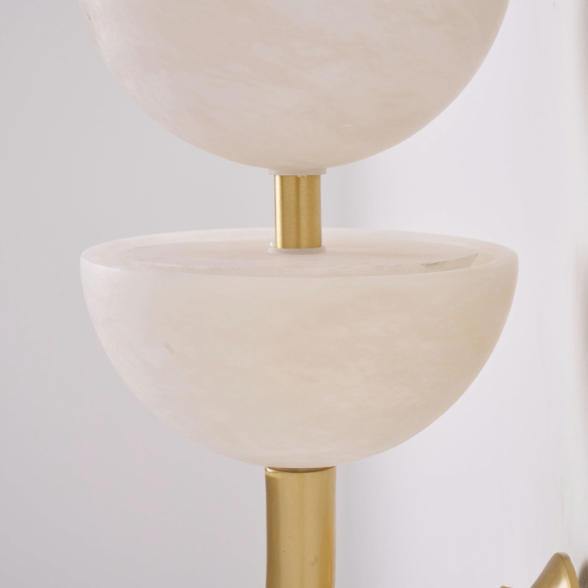 Tiered Alabaster Wall Sconce | Ormexis