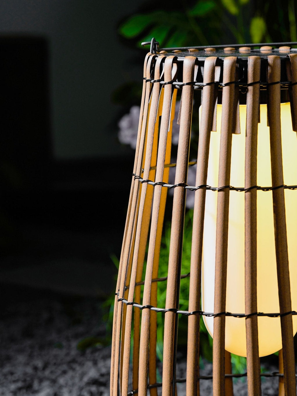Wickerline Ambient Lantern | Ormexis