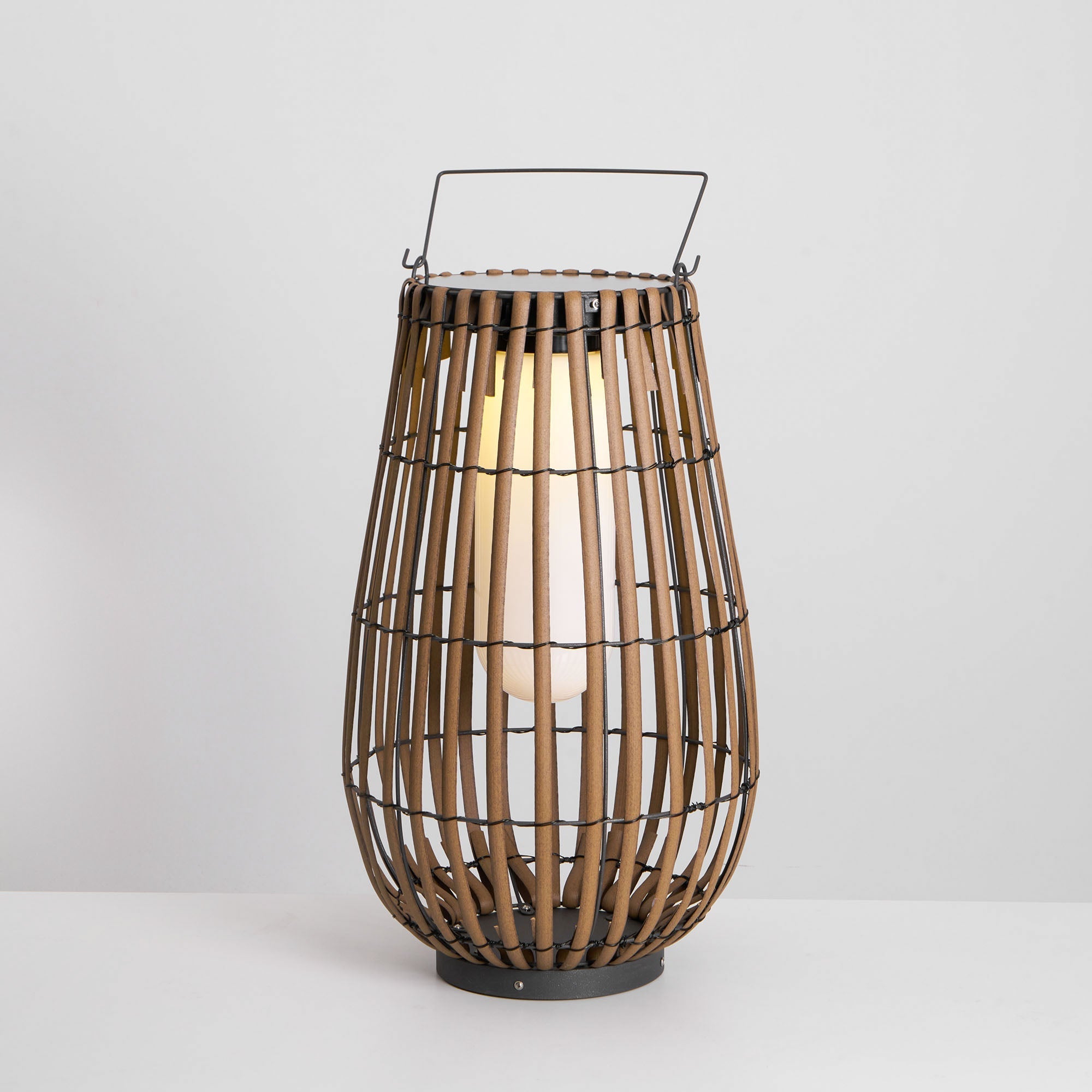 Wickerline Ambient Lantern | Ormexis