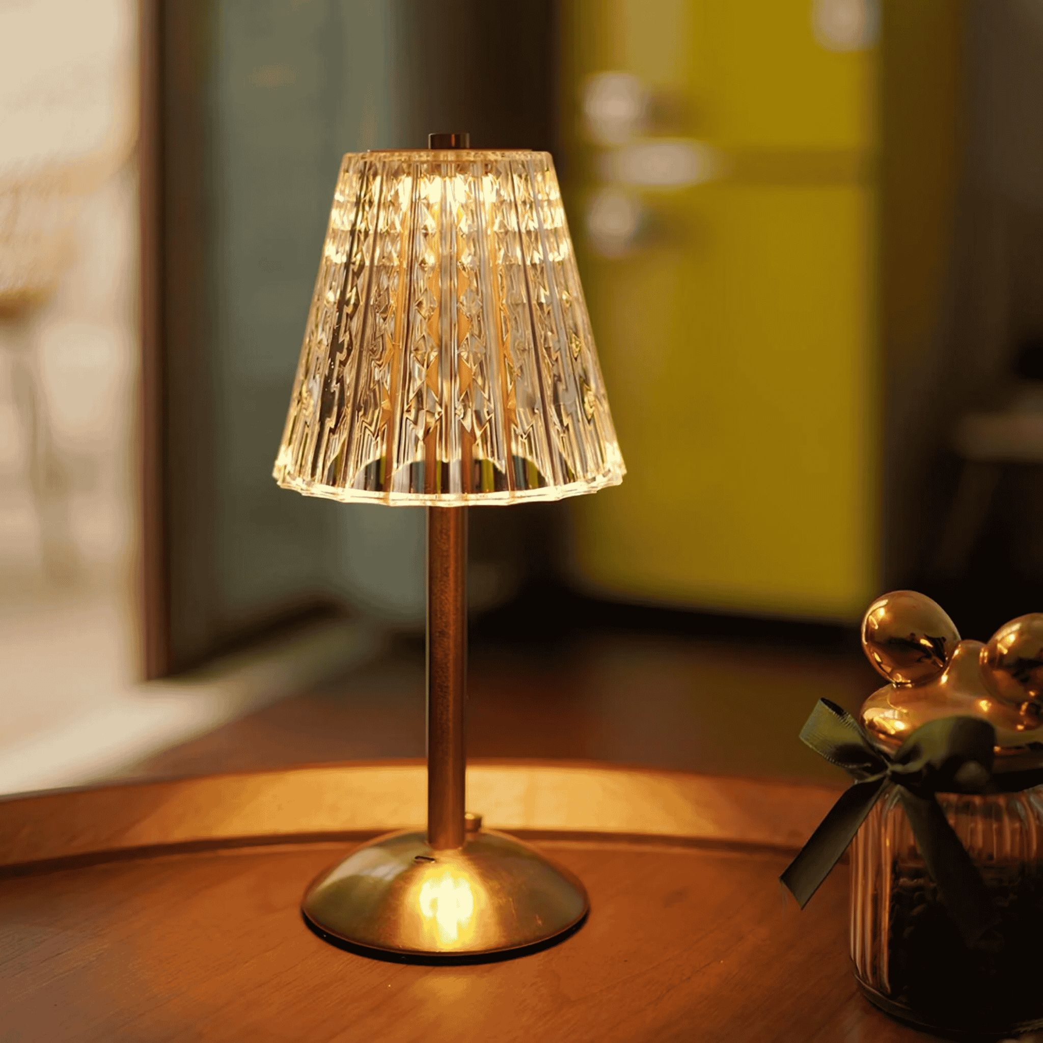 Stolní lampa z prizmatického skla | Ormexis