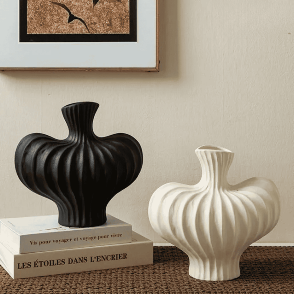 Fluted Sculptural Ceramic Vase | Ormexis