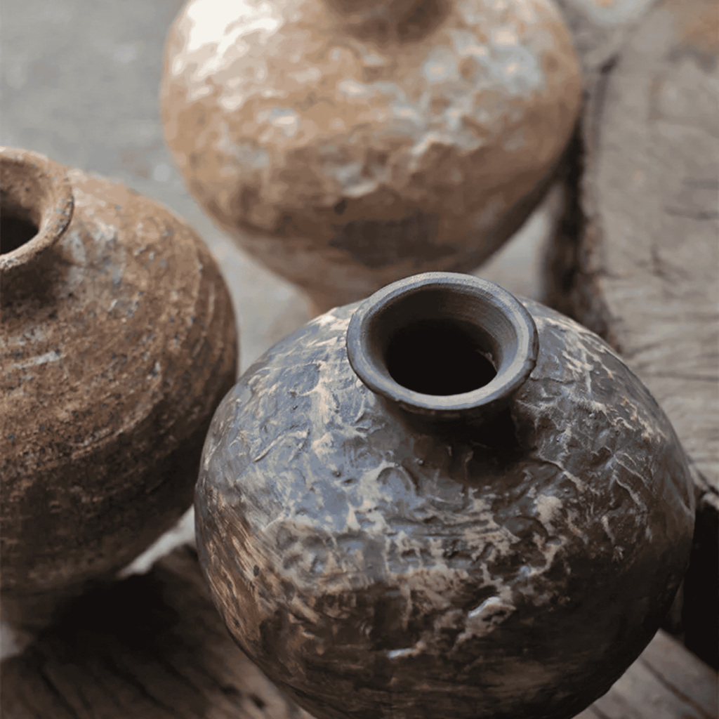 Patina Washed Ceramic Vessel | Ormexis