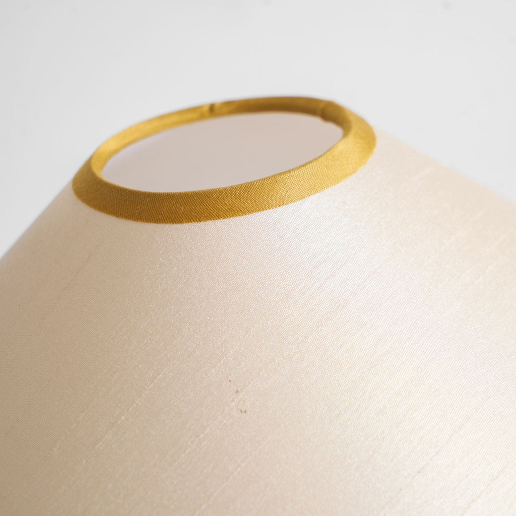Alderwood-Leinenschirm-Tischlampe | Ormexis