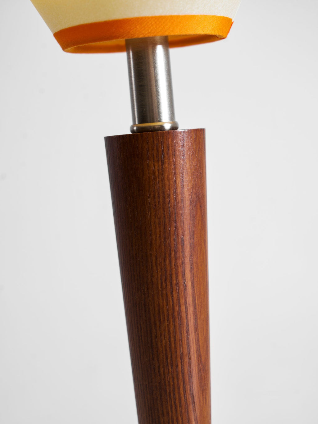 Alderwood-Leinenschirm-Tischlampe | Ormexis