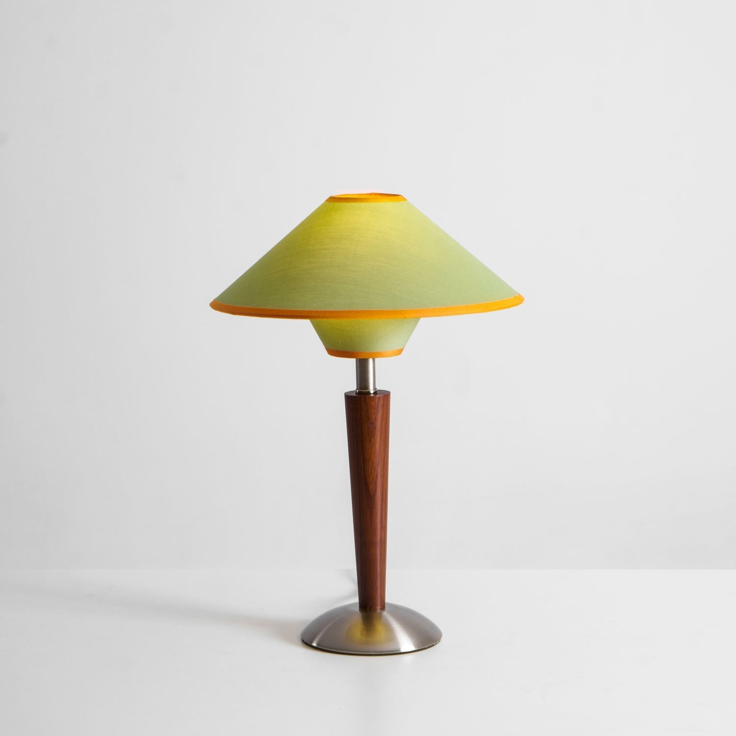 Alderwood-Leinenschirm-Tischlampe | Ormexis