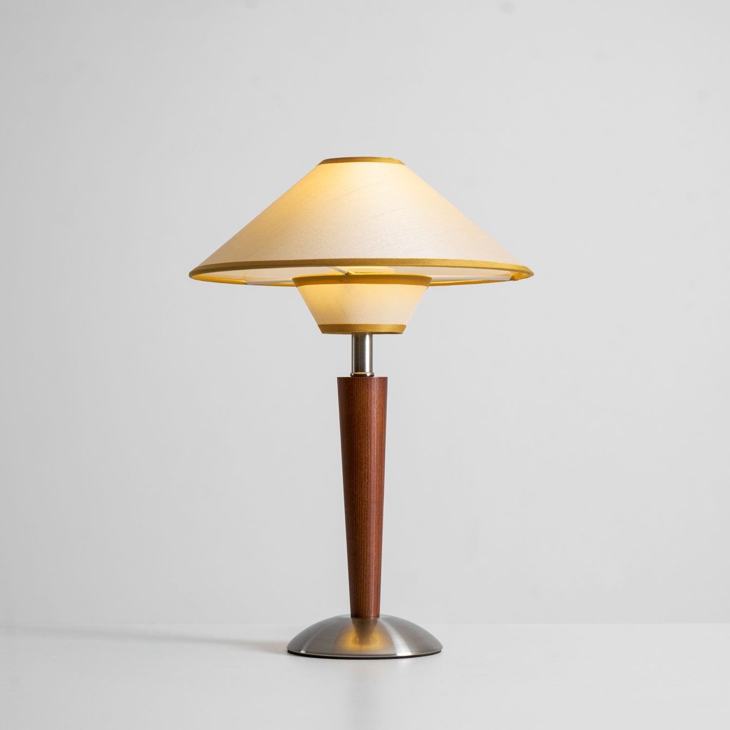 Alderwood-Leinenschirm-Tischlampe | Ormexis