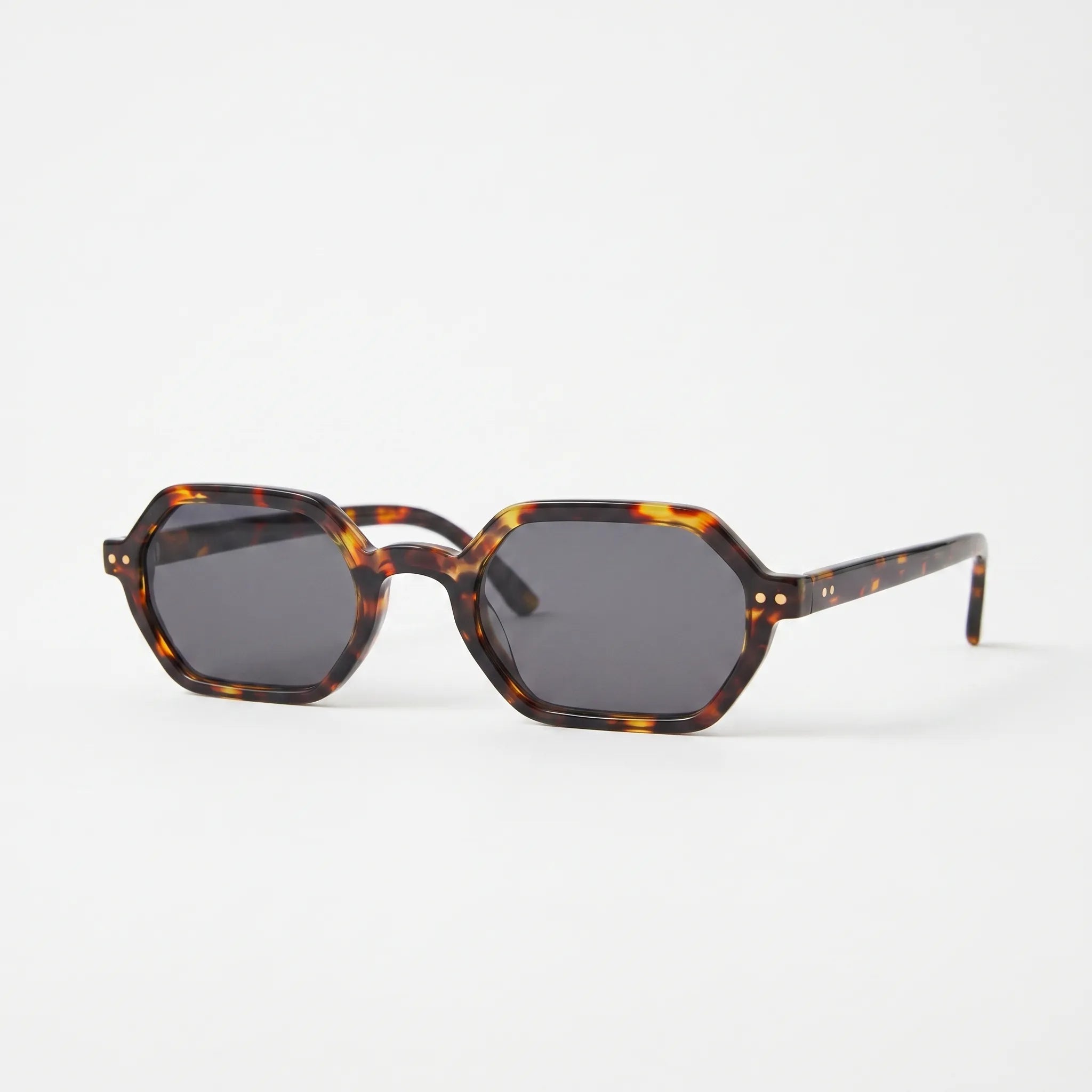 Angular Tortoise Shell Sunglasses -  Daily City Commutes - Ormexis