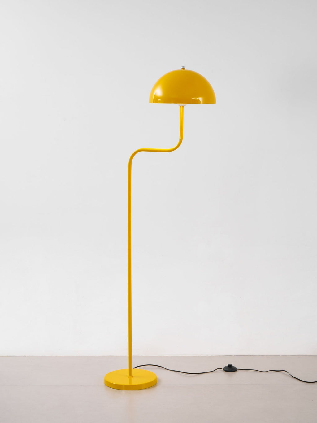 Bogen-Stehlampe mit Kuppelschirm | Ormexis