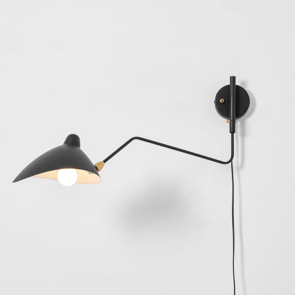 Verstelbare metalen wandlamp met lange arm en draaibare kap | Ormexis