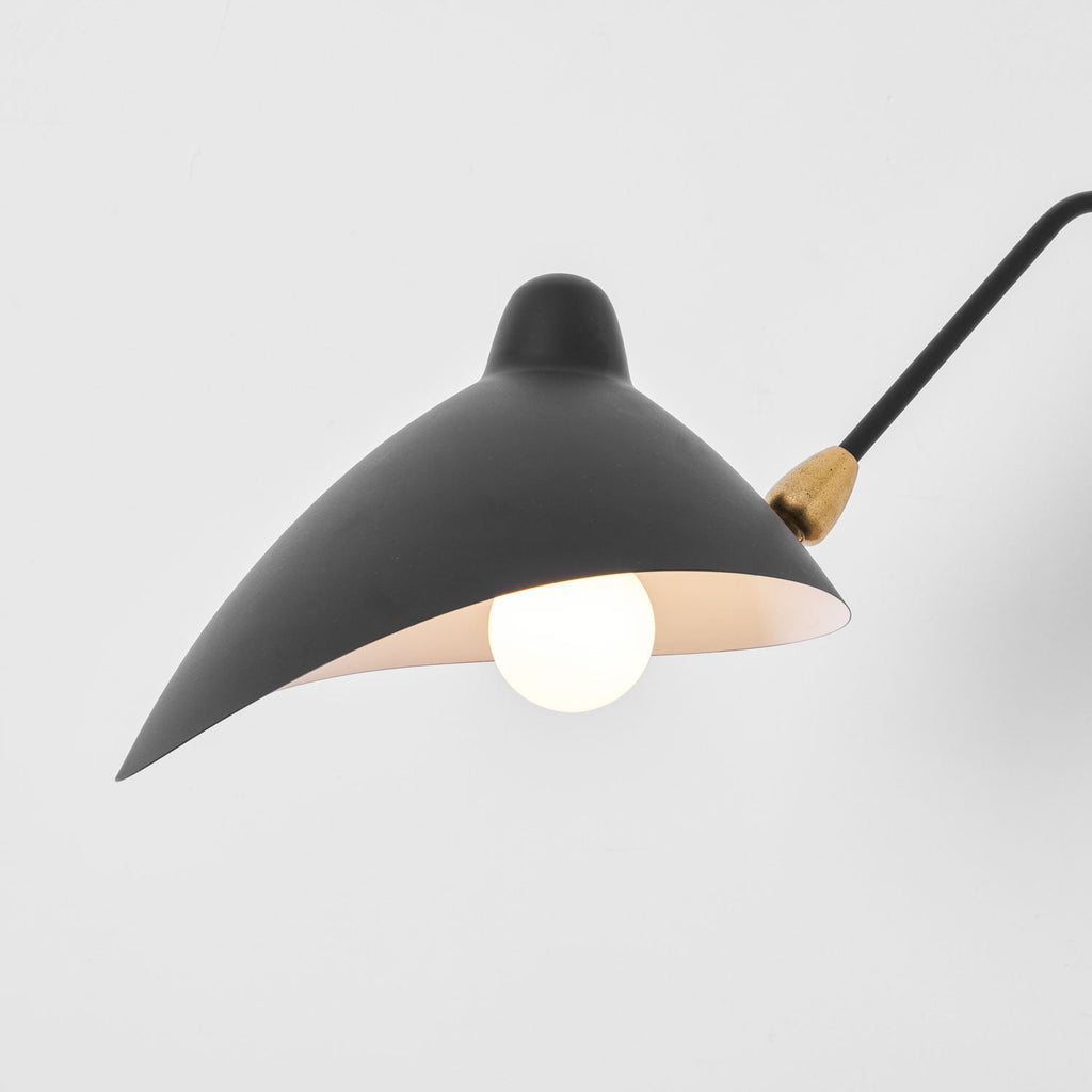 Verstelbare metalen wandlamp met lange arm en draaibare kap | Ormexis