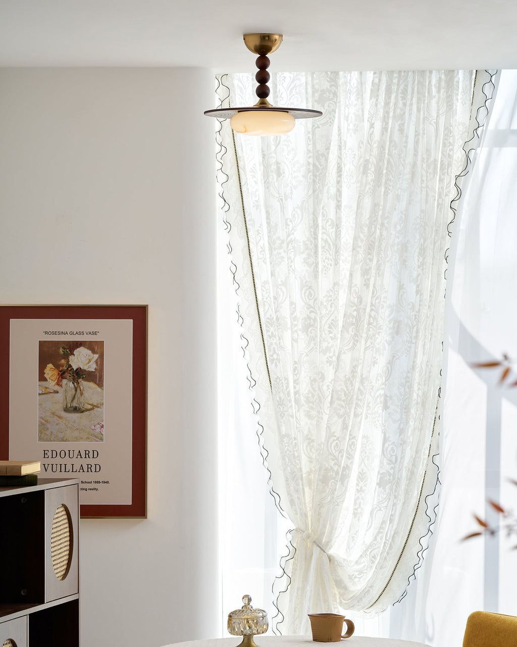 Mid-century-taklampa med marmorring | Ormexis