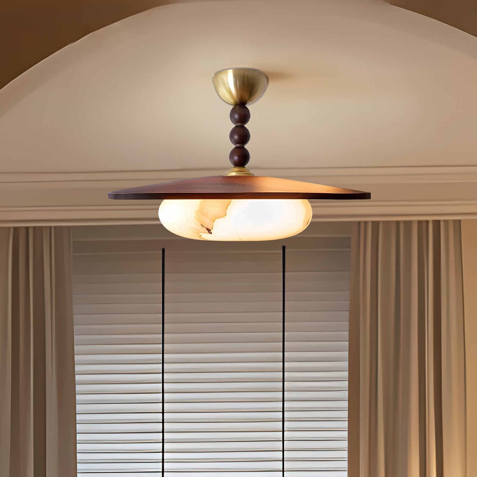 Mid-century-taklampa med marmorring | Ormexis
