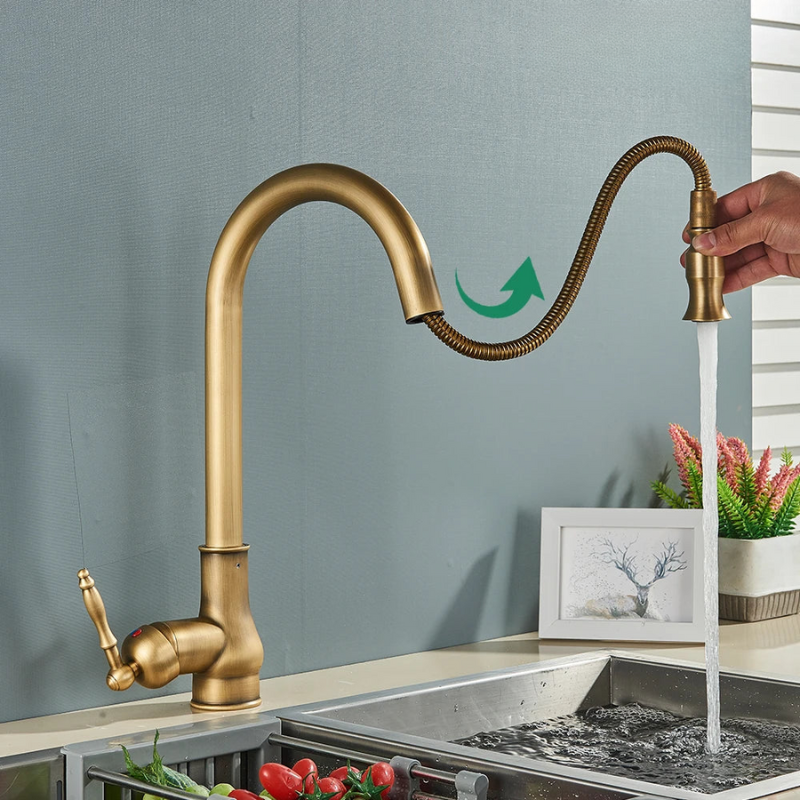 Rubinetto VintageTap in ottone antico con beccuccio girevole per cucine retrò