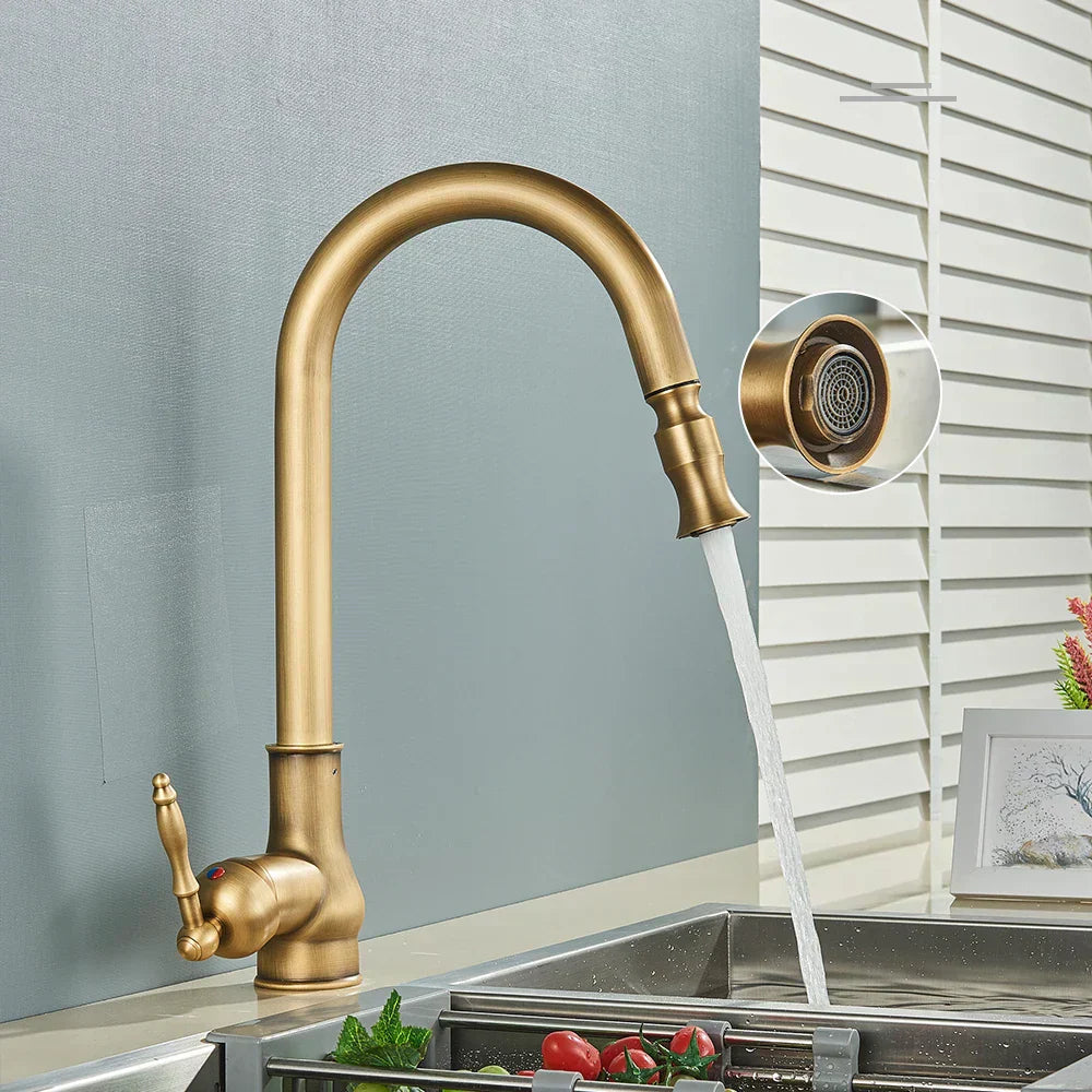 Rubinetto VintageTap in ottone antico con beccuccio girevole per cucine retrò