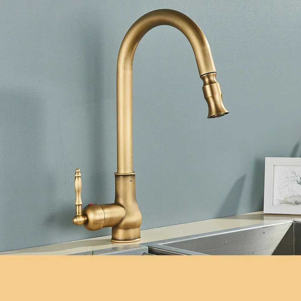 Rubinetto VintageTap in ottone antico con beccuccio girevole per cucine retrò