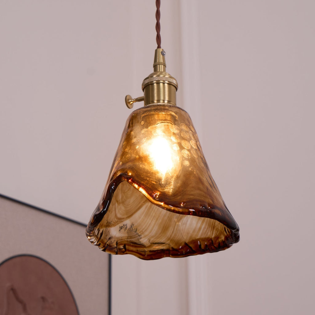 Ravfarvet pendel i kunsthåndværksglas | Ormexis