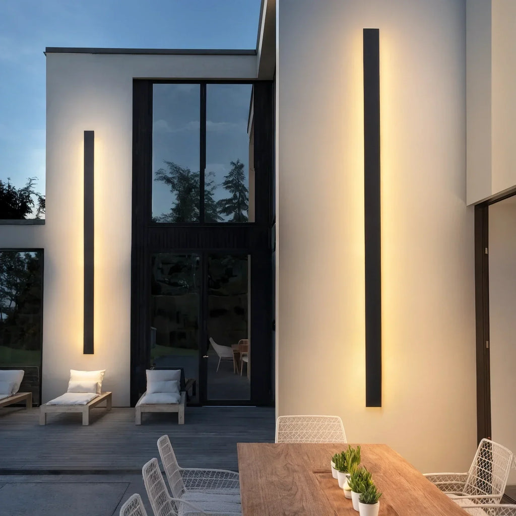 Vinteris Sturdy Wall Lamp For Ambient Outdoor Lighting