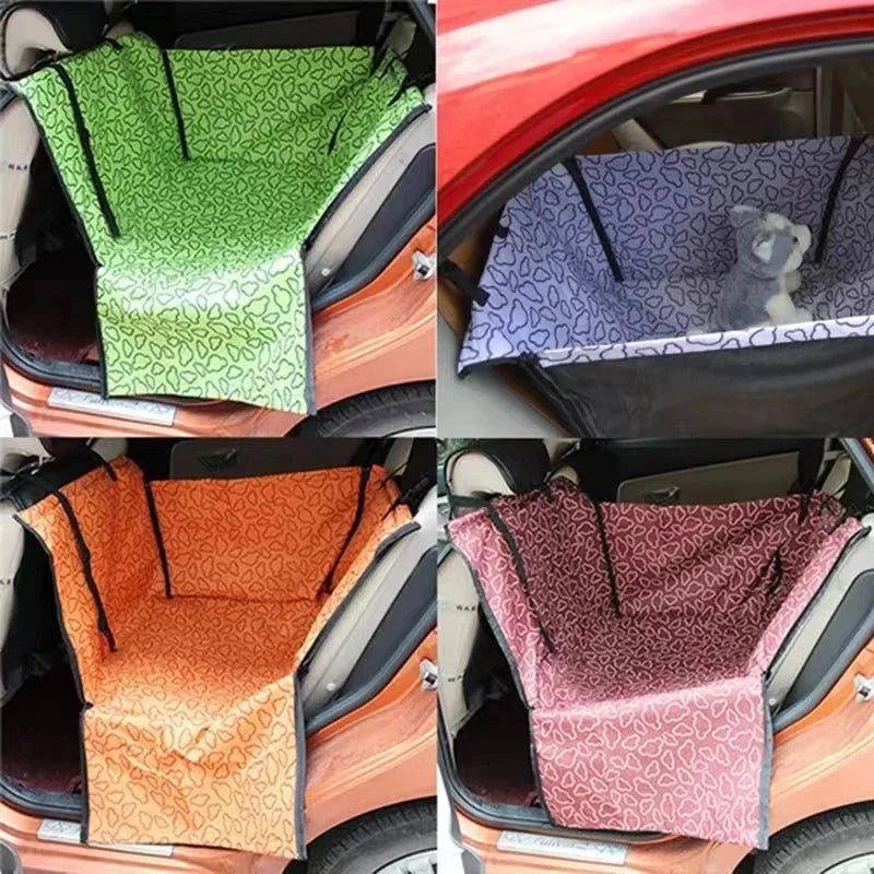 Voděodolné autosedačka WAGGISEAT pro psa s polstrovaným designem