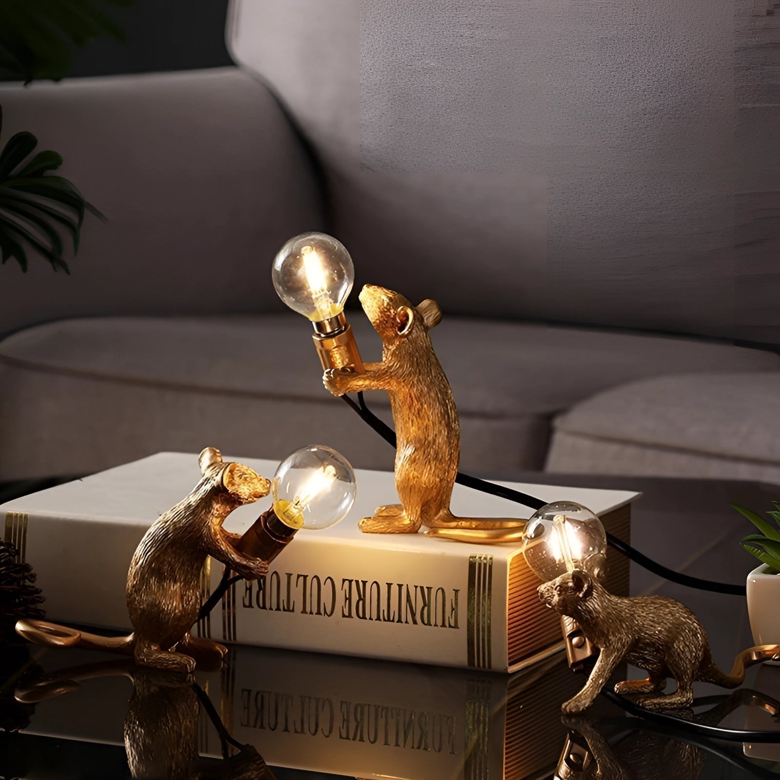 Whimsical Decor Gold Mouse Lamp With Playful Animal Design For Home
