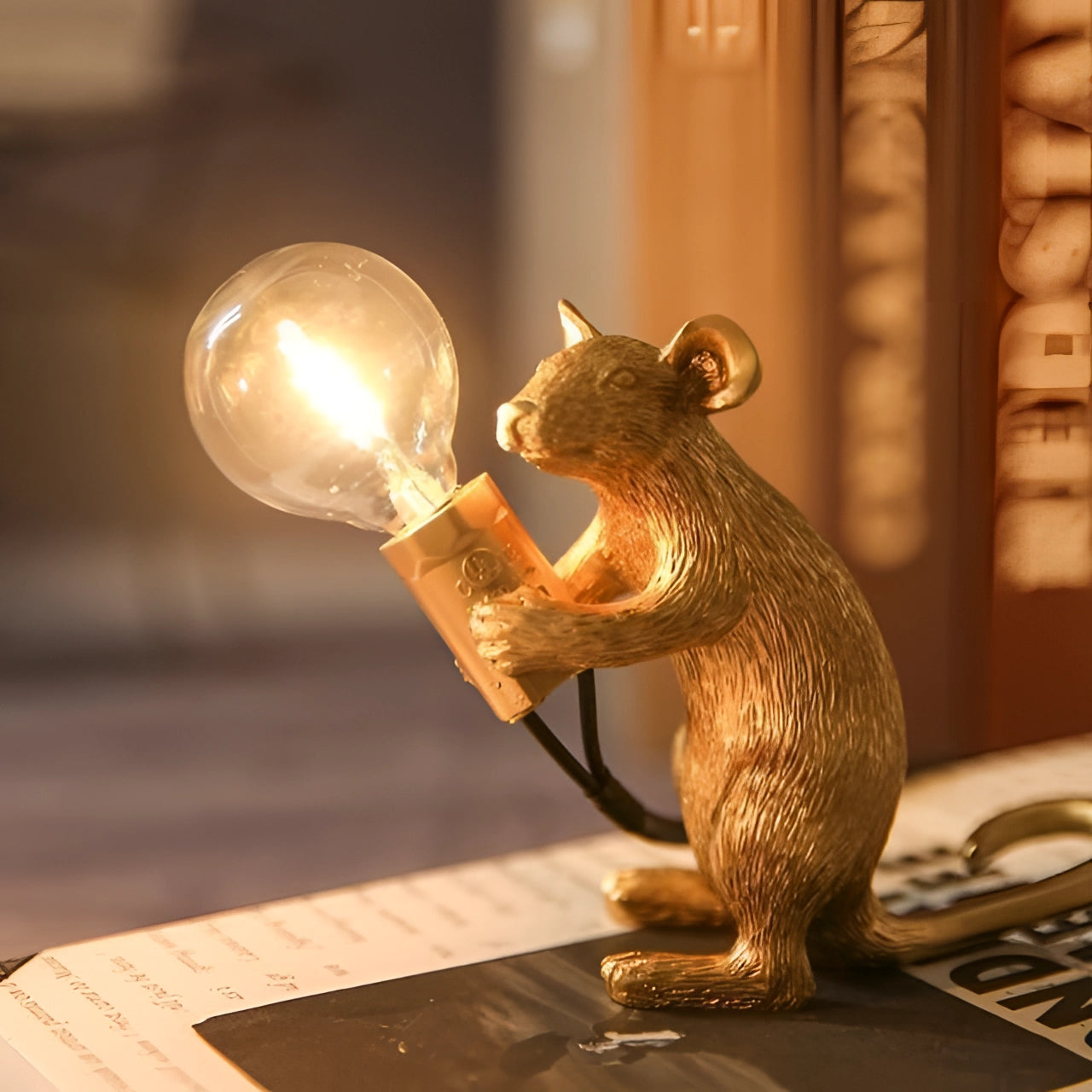 Whimsical Decor Gold Mouse Lamp With Playful Animal Design For Home