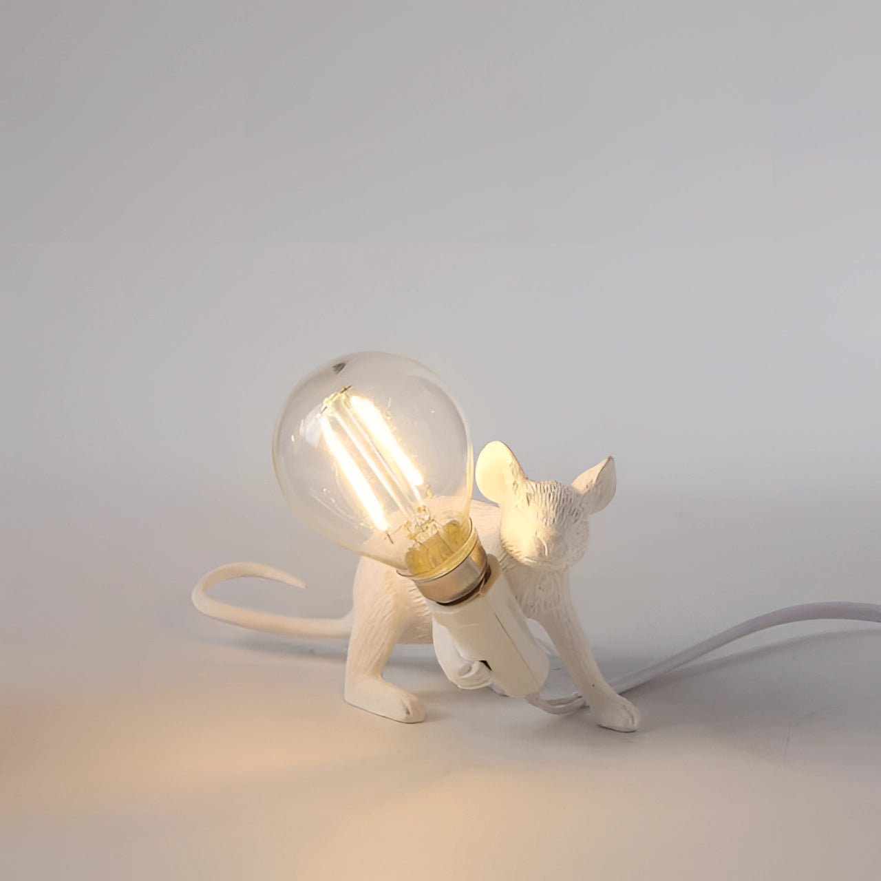 Whimsical Decor Gold Mouse Lamp With Playful Animal Design For Home