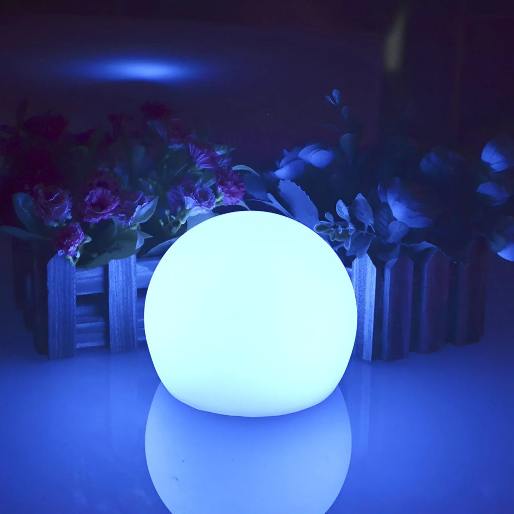 LumiGlobe Lampe de Jardin Solaire Sans Fil avec LED Changeant de Couleur, Résistante aux Intempéries pour l'Extérieur