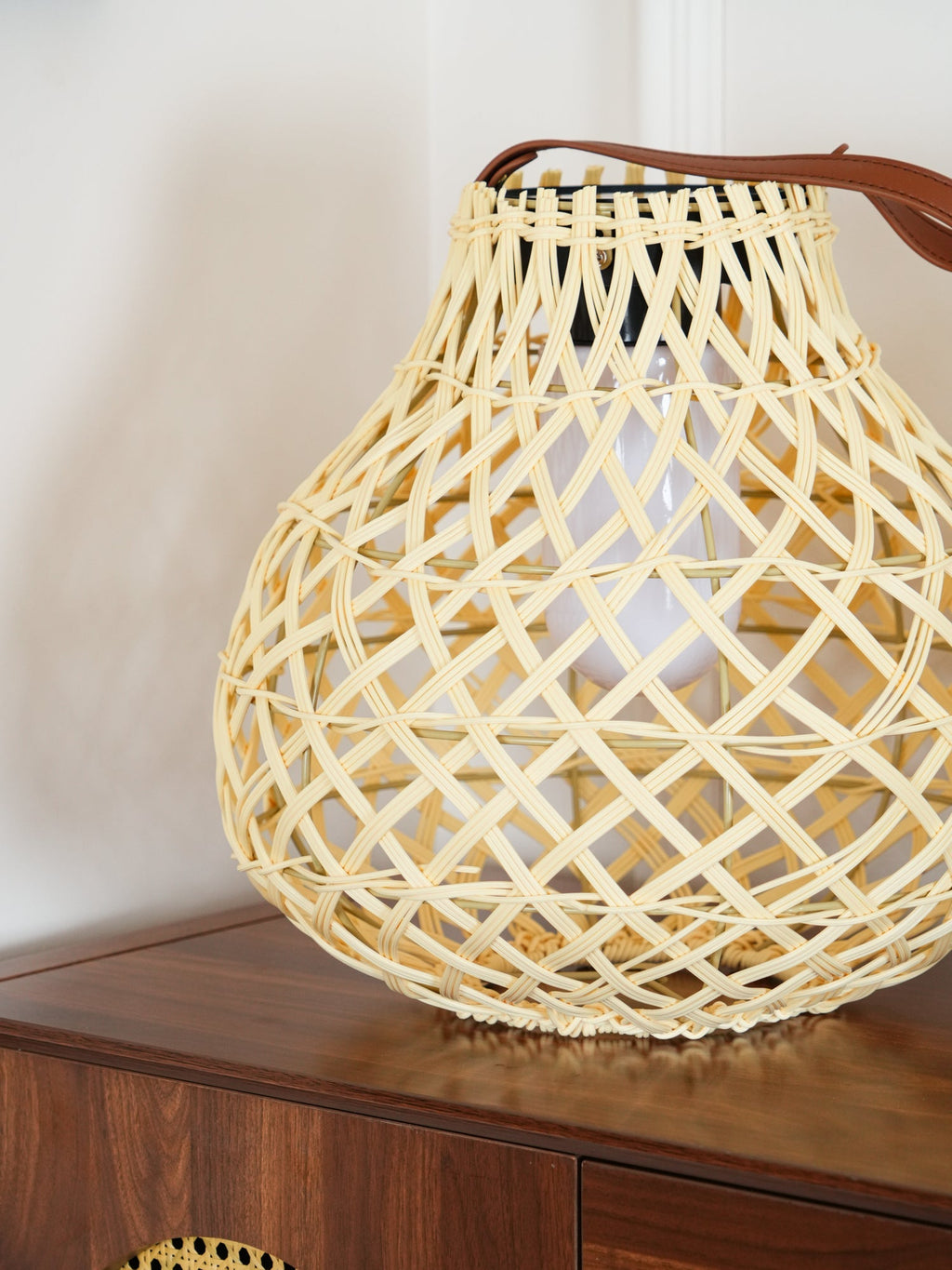 Artisan Orb Weave Light | Ormexis