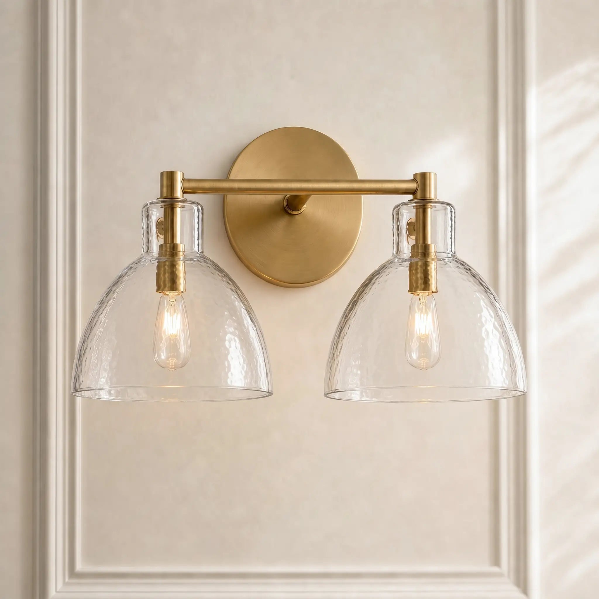 Aurelia-vegglampe med glasskuppel | Ormexis