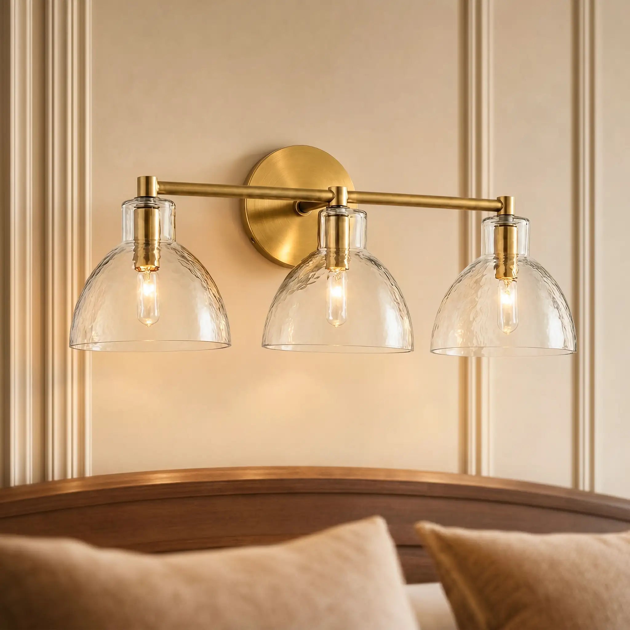 Aurelia-vegglampe med glasskuppel | Ormexis