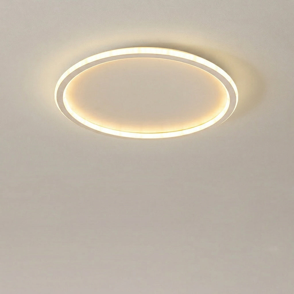 Plafonnier minimaliste transfrontalier | Ormexis