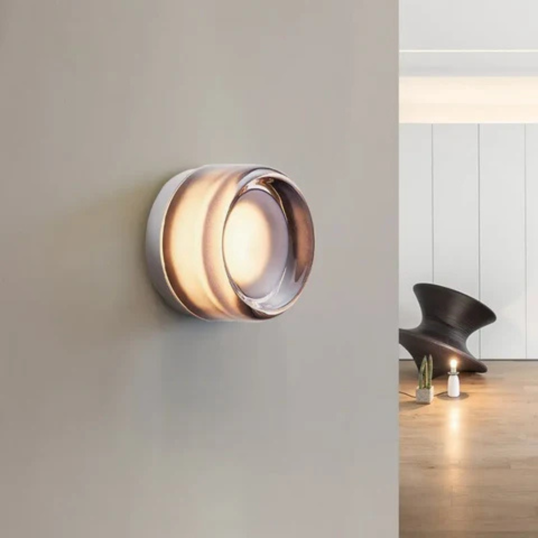 Wandleuchte aus bernsteinfarbenem, getöntem Glas, rund, mit LED | Ormexis