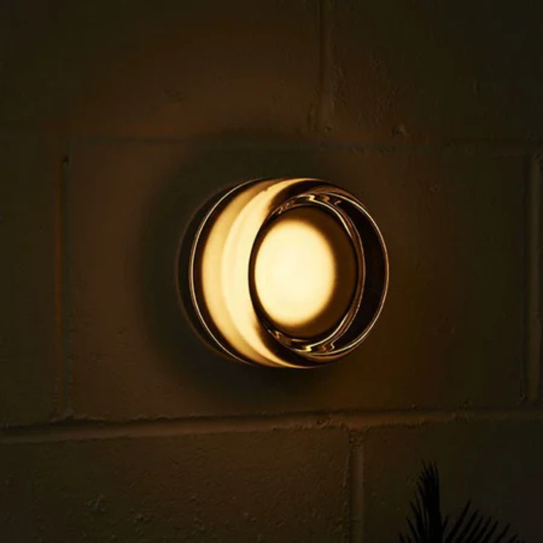 Wandleuchte aus bernsteinfarbenem, getöntem Glas, rund, mit LED | Ormexis